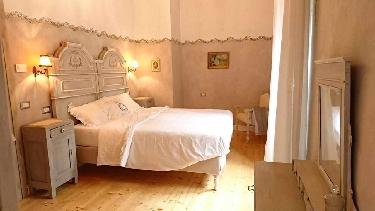 Due Principi E Una Fata Sestola Exteriör bild